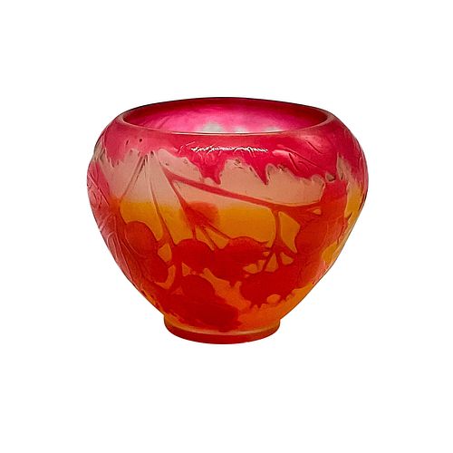 GALLE GLASS CRAB APPLE VASEA beautiful 390ede