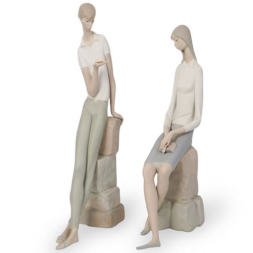 (2 PC) LLADRO PORCELAIN STATUE