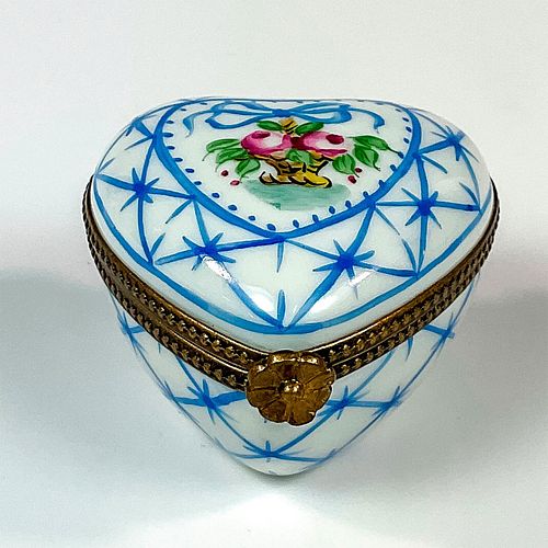 LIMOGES PORCELAIN CHARM BOX HEARTThe 3910a2