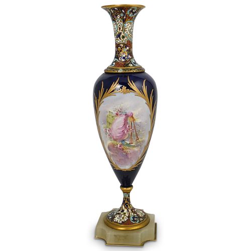 FRENCH SEVRES STYLE LOUIS XV VASEDESCRIPTION  391138