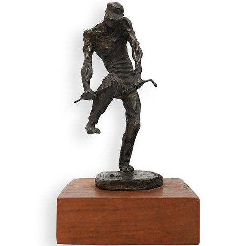 BRONZE "ANGRY GOLFER" SCULPTUREDESCRIPTION: