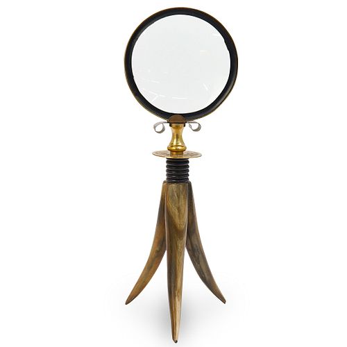 WOOD HORN FOOTED MAGNIFYING GLASSDESCRIPTION: