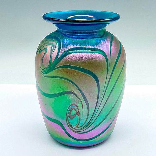 VINTAGE AMERICAN ART GLASS IRIDESCENT