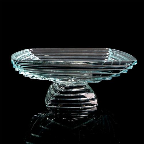 VINTAGE GLASS TWISTED CENTERPIECE