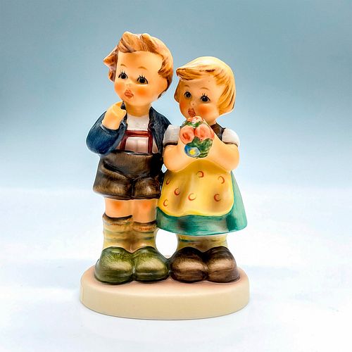 GOEBEL HUMMEL FIGURINE WE CONGRATULATEHand 38ec88