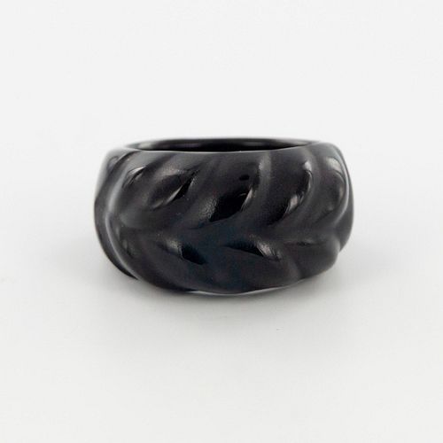 LALIQUE BLACK CARVED GLASS RINGBlack 38eeac