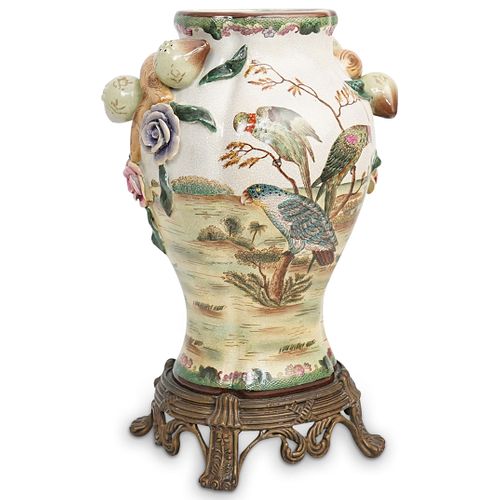 CHINESE PORCELAIN BIRDS VASEDESCRIPTION  38eef4