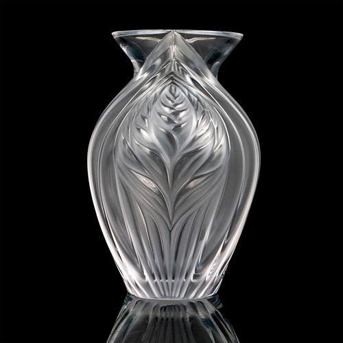 LALIQUE CRYSTAL VASE, PAVIEA frosted