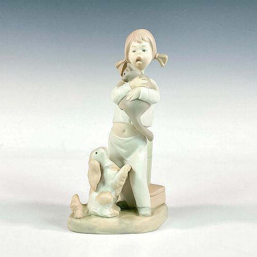 VINTAGE SPANISH PORCELAIN GIRL 38f0d0