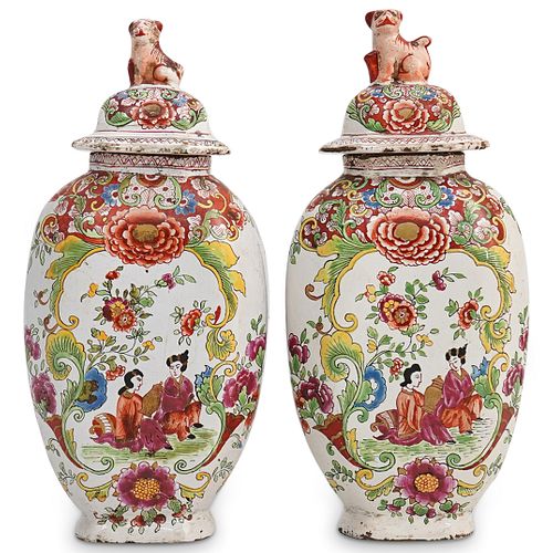 PAIR OF ANTIQUE CHINOISERIE FAIENCE