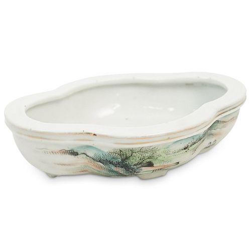 CHINESE QING DYNASTY PORCELAIN