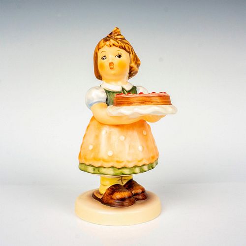 GOEBEL HUMMEL FIGURINE BIRTHDAY 38f6b8