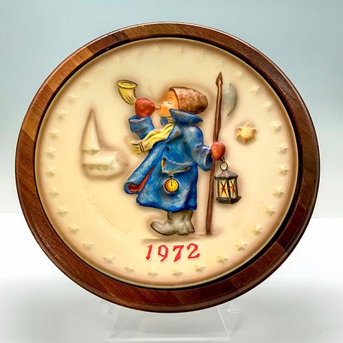 GOEBEL HUMMEL DECORATIVE WALL PLATE  38f72b