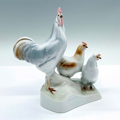ZSOLNSY PORCELAIN ROOSTER AND CHICKEN