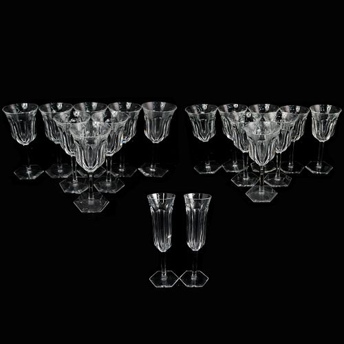  18 PC BACCARAT MALMAISON CRYSTAL 392220