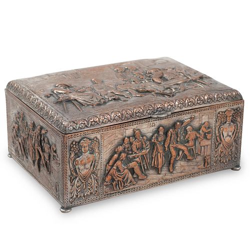 SILVER PLATED REPOUSSE LIDDED BOXDESCRIPTION  3922d6