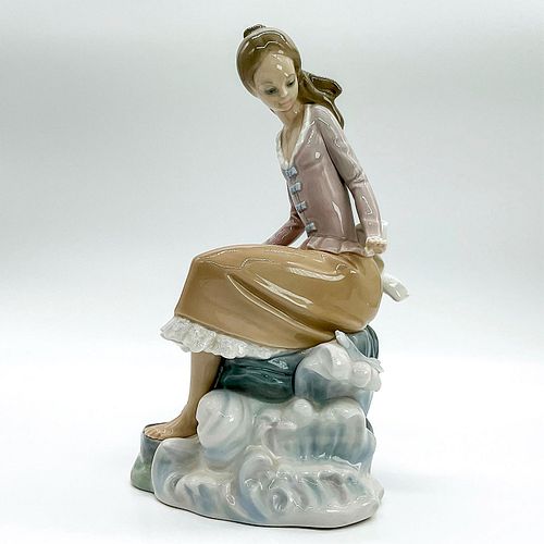 AT THE SEA-SIDE 1004918 - LLADRO