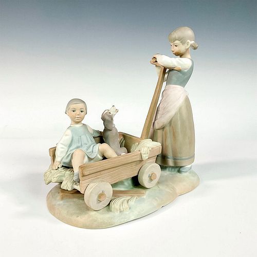 GIRL WITH WHEELBARROW 1011245 - LLADRO