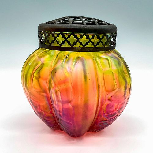 KRALIK STYLE IRIDESCENT GLASS ROSE 392698