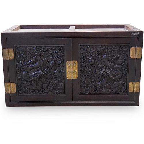 CHINESE CARVED WOOD CABINETDESCRIPTION:A