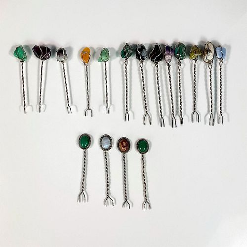 17PC SILVERPLATE TWISTED GEMSTONE COCKTAIL