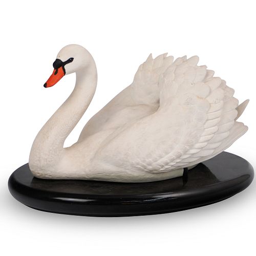 FRANKLIN MINT BISQUE PORCELAIN SWAN