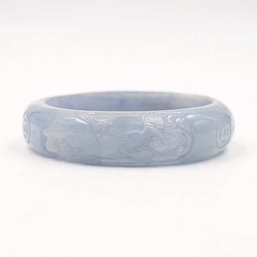 CHINESE CARVED LAVENDER JADE BANGLEDESCRIPTION:A