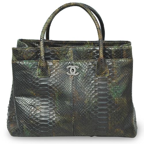 RARE CHANEL PYTHON BAGDESCRIPTION  392960