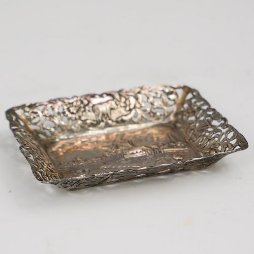 SILVER REPOUSSE TRAYDESCRIPTION: