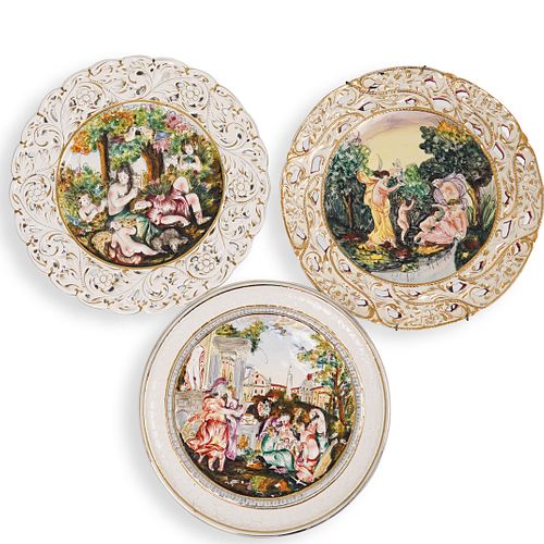 (3 PC) CAPODIMONTE PORCELAIN CHARGERSDESCRIPTION: