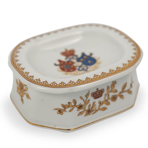 VISTA ALEGRE PORCELAIN ASHTRAYDESCRIPTION: