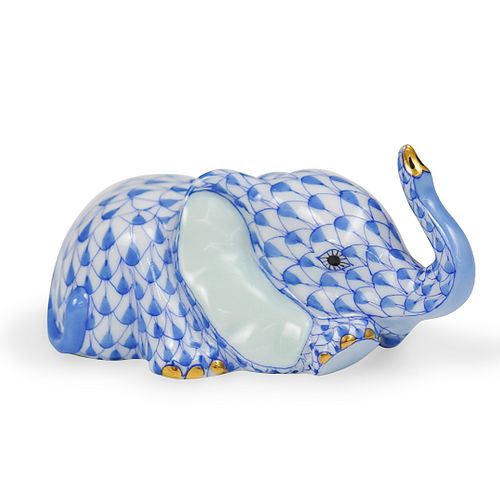 HEREND PORCELAIN BLUE FISHNET BABY 392e60