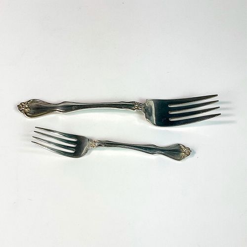 2PC WESTMORLAND STERLING SILVER UTENSILS,