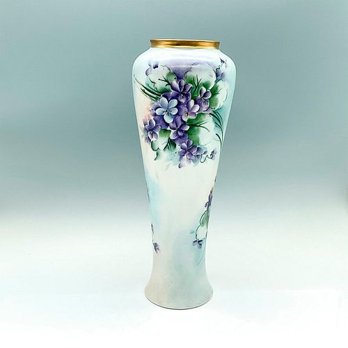 PL LIMOGES PORCELAIN FLORAL VASEA 392f59