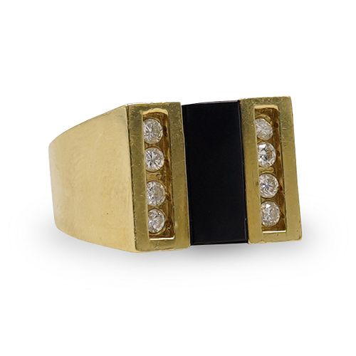 14K GOLD, DIAMOND AND ONYX RINGDESCRIPTION: