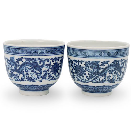 PAIR OF CHINESE QING DYNASTY BLUE 39306e