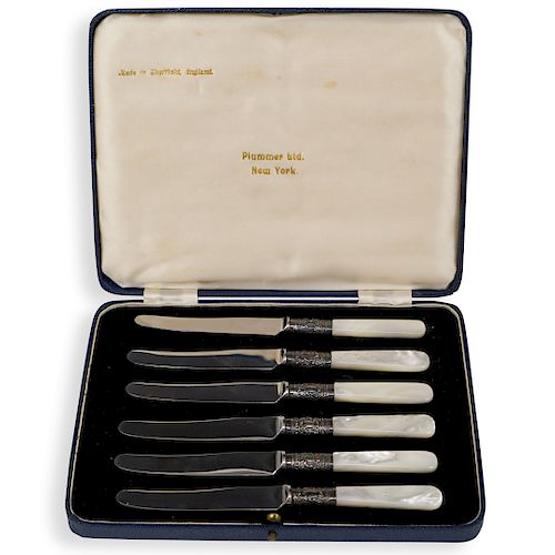 (6 PC) SET MOTHER OF PEARL BUTTER KNIVESDESCRIPTION: