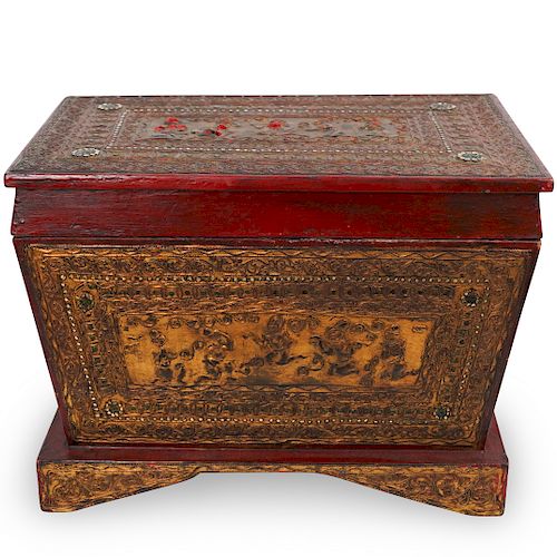 THAI JEWELED COVERED LACQUER BOXDESCRIPTION: