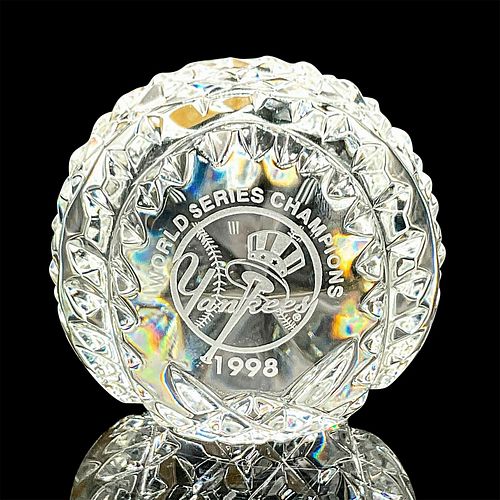 WATERFORD CRYSTAL PAPERWEIGHT  3931b2