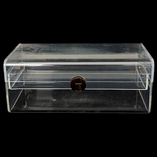 VINTAGE LUCITE TISSUE BOXDESCRIPTION: