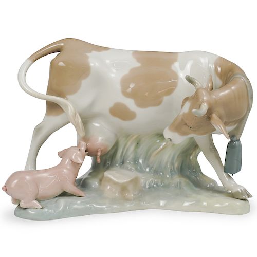 LLADRO COW WITH PIG PORCELAIN 393415