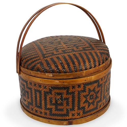 ORIENTAL WOVEN WICKER BASKETDESCRIPTION:A