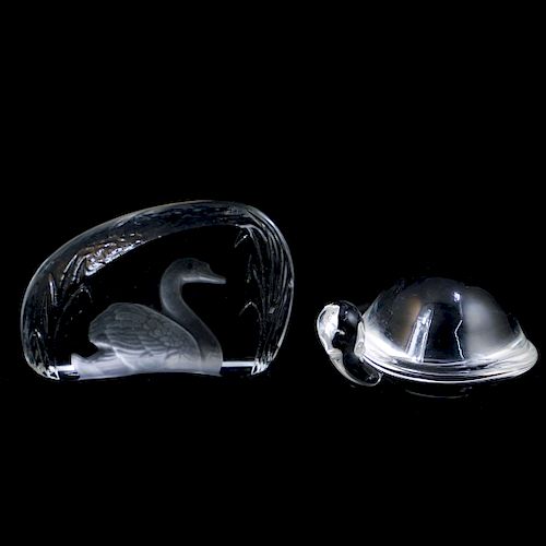 (2 PC) SIGNED CRYSTAL PAPERWEIGHTSDESCRIPTION: