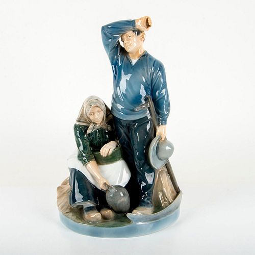 ROYAL COPENHAGEN FIGURE HARVESTING 393769