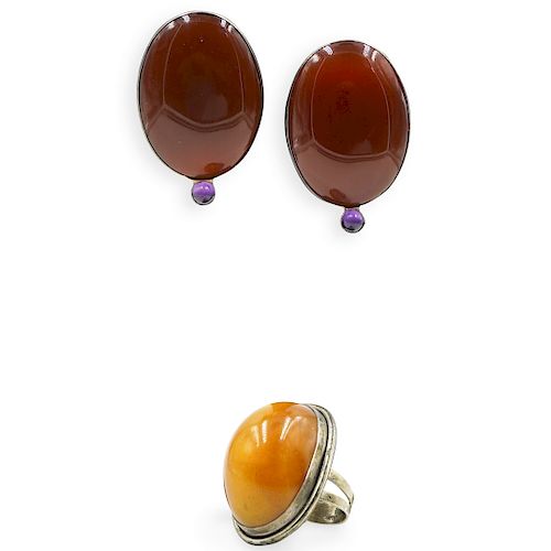 (3 PC) COLLECTION OF AMBER AND