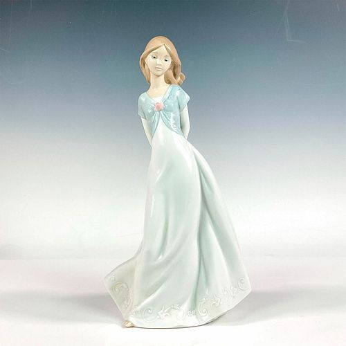 NAO BY LLADRO PORCELAIN FIGURINE,