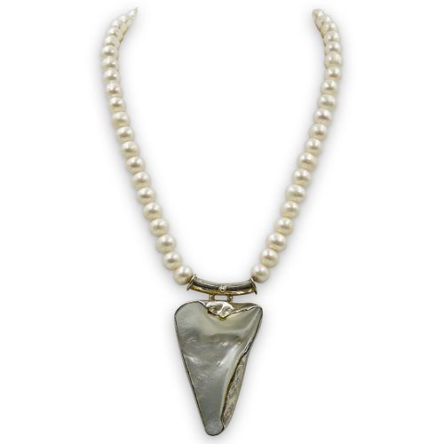 STERLING SILVER AND PEARL PENDANT 391260