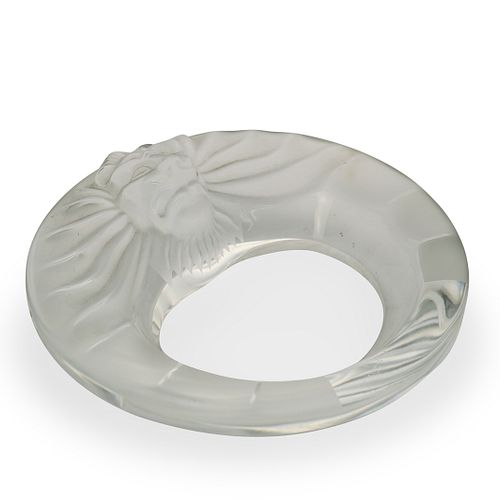 LALIQUE TETE DE LION ASHTRAYDESCRIPTION  39146c