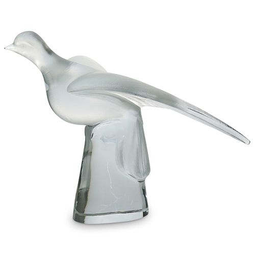 LARGE LALIQUE CRYSTAL BIRDDESCRIPTION: