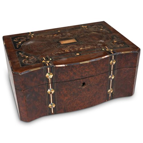 ITALIAN INLAID WOOD JEWELRY BOXDESCRIPTION: